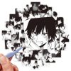 Fekete-fehér vegyes anime karakter matrica